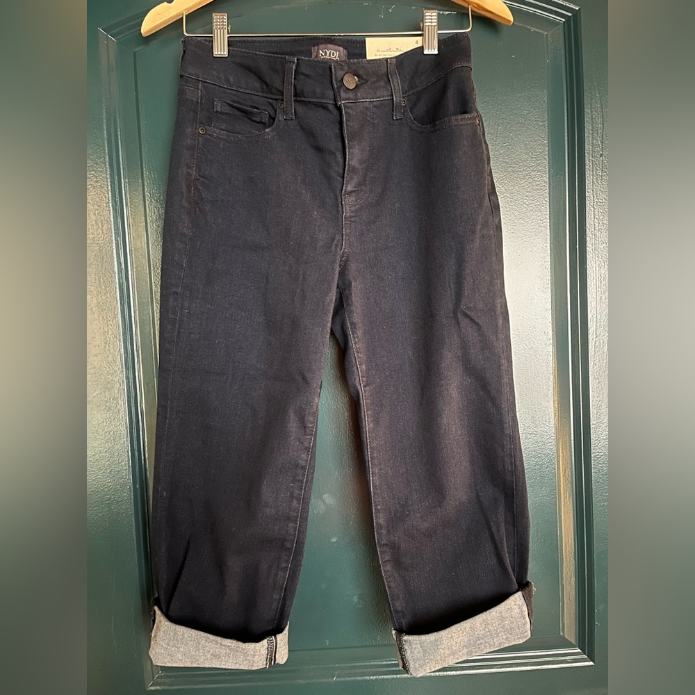 NYDJ Marilyn Crop Jeans. Size 4. NWT